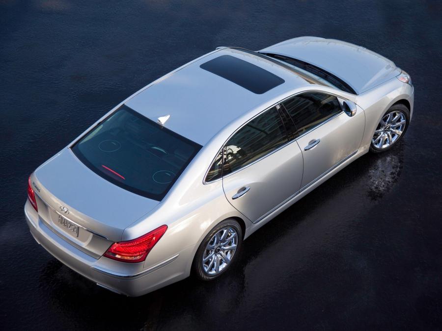  Hyundai Equus 2010 года  (US) (фото 65 из 68)